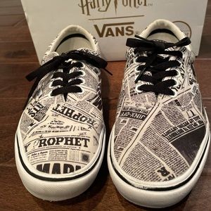 Harry Potter Newspaper Vans - Men’s 7.5